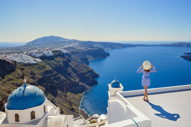 Vacation in Santorini: An Extraordinary Outing